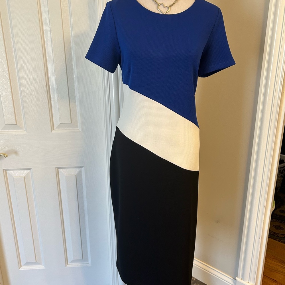 Elegant Blue and Black Colorblock Dress